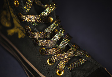 З люрексом шнурки