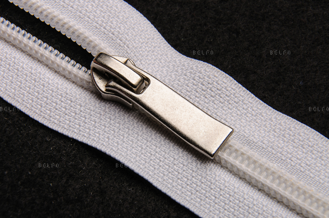 Витая застежка-молния тип 7 для галантереи N79 S, col.white